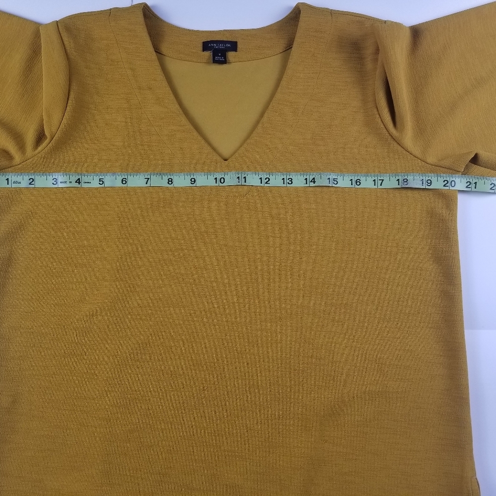 Blouse - Picture 4 of 10